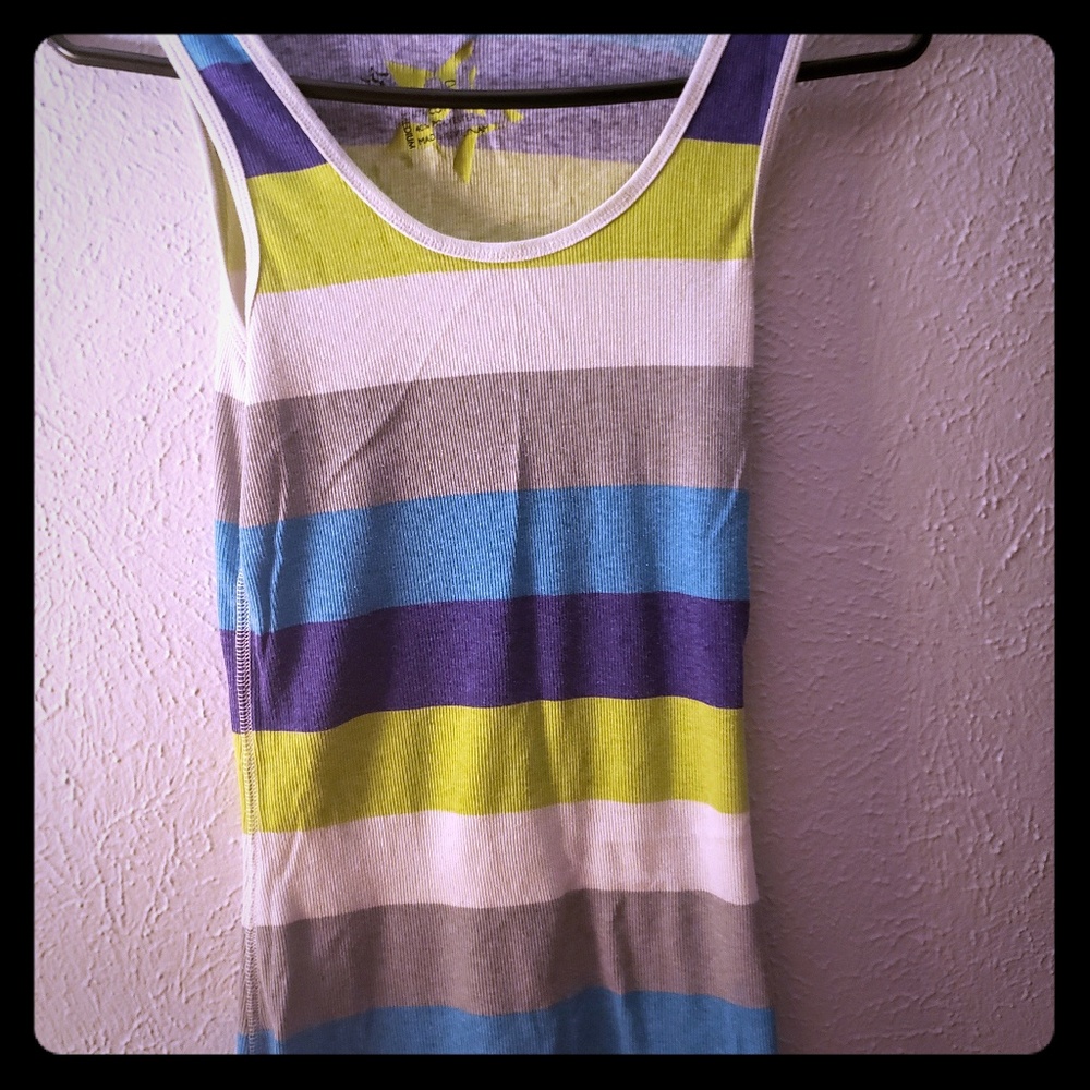 Nollie ribbed tank